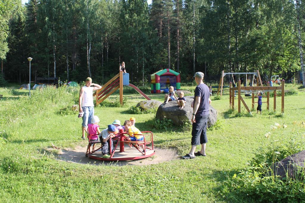 Haennilaensalmi Camping Viitasaari Exterior foto
